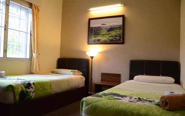 Gerard's Place Roomstay - photo 4