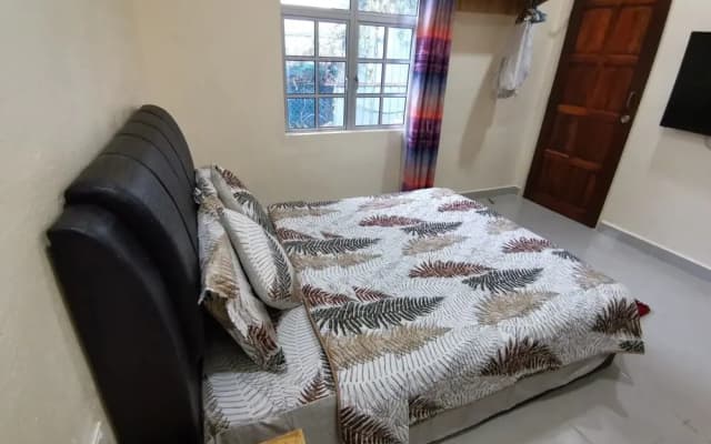 OYO Home 90357 Alisa Homestay - photo 3