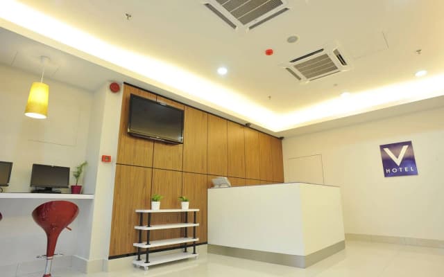 V Hotel - photo 2
