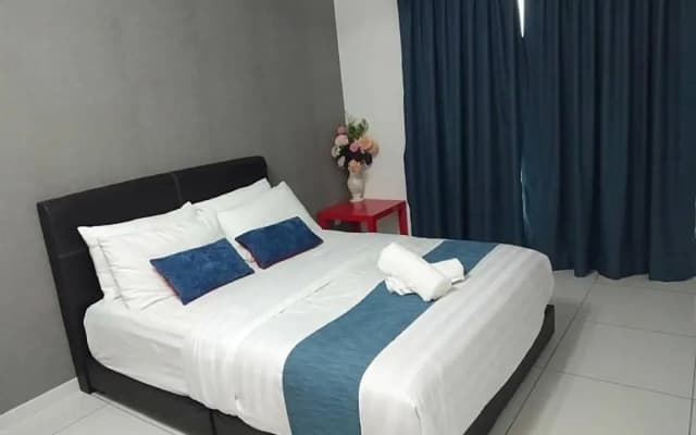 Luxury Homestay at Emira Residence - photo 2