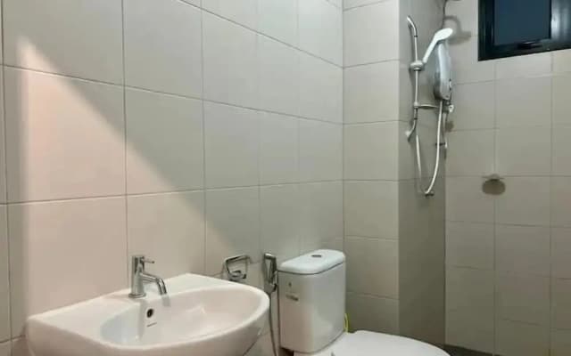Ramada Medini - photo 5