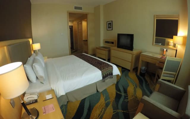 Imperial Palace Hotel - photo 3