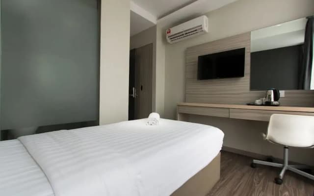 99 Kelana Jaya - photo 2