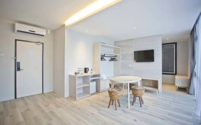 M+ Boutique Hotel - photo 2