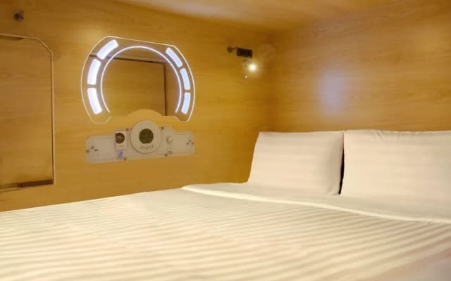 Luma Casa Capsule Hotel @ Setia Alam - photo 4