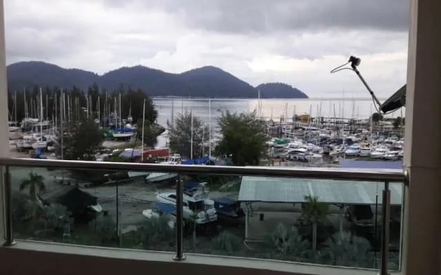 Marina Island Apartment - photo 5