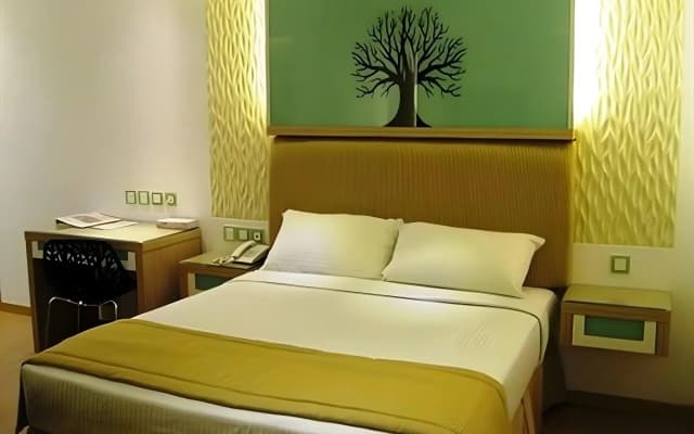 Holiday Place - photo 5