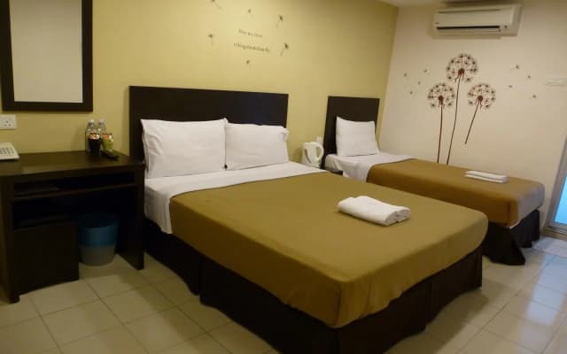 Your Hotel - photo 4