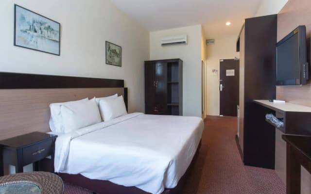 World Youth Hotel - photo 3