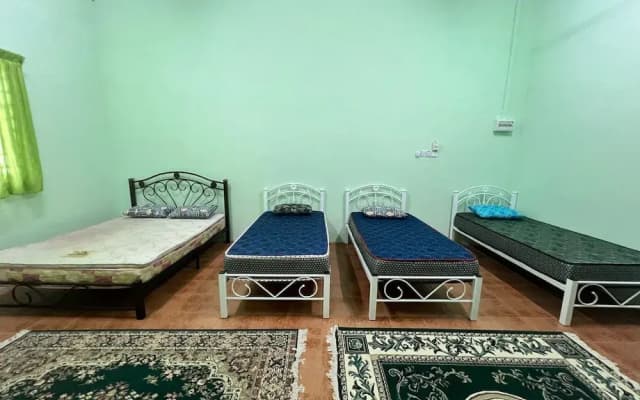 Capital O 91117 Noor Room Stay - photo 3