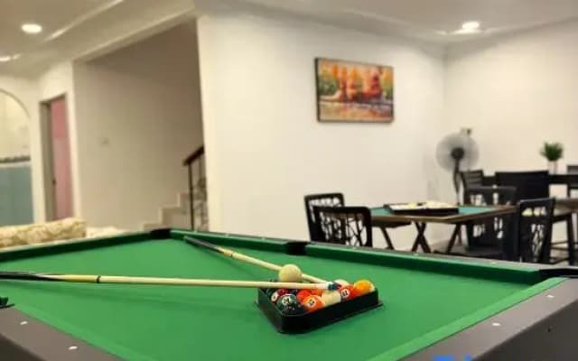 Seremban Spacious Family Stay-BBQ-Billiard-Karaoke- 4R3B (11-18 pax) - photo 3