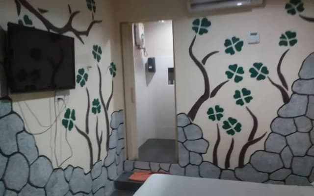 Golden Leaf Hotel Danga Bay - photo 4