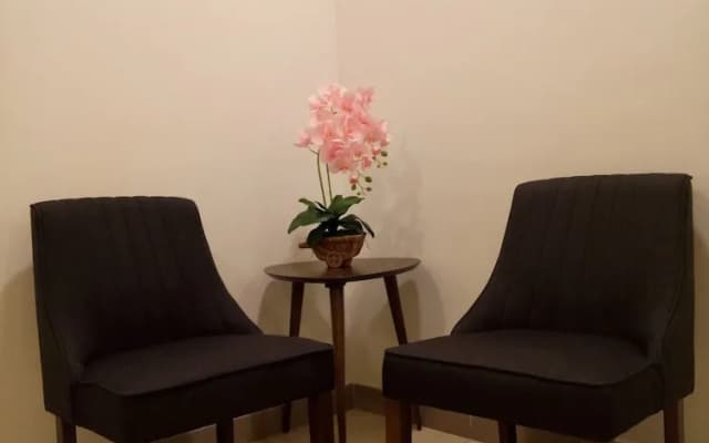 The Octagon by PM Suites & Apartment - photo 2