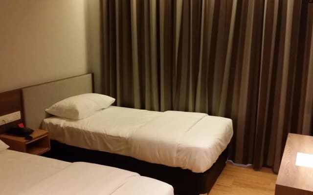 Go Hotel - photo 5