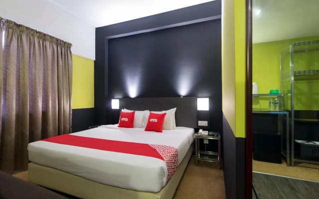 OYO Capital O 89357 Unicorn Hotel - photo 3