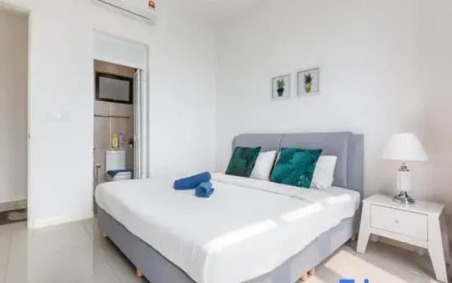 Legoland Fun- Hostahome Suites at D'Pristine Residence - photo 4