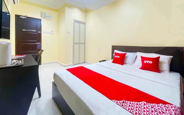 OYO 90369 Safari Hotel Lumut - photo 3
