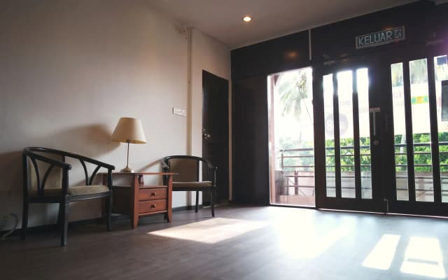 Place2Stay - Opposite Hilton - photo 3