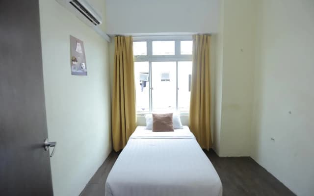 JAM Hotel near ERL Salak Tinggi Sepang - photo 2