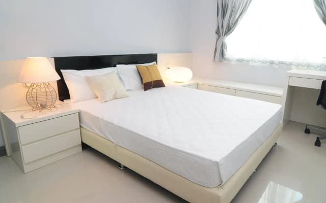 D'Embassy Serviced Residence Suites - photo 2