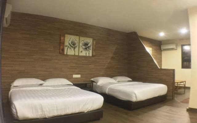 Talents Motor Park Hotel - photo 3