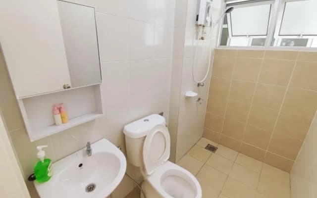 Muji homestay kuching scenic view 2 bedrooms entire apartment - photo 4