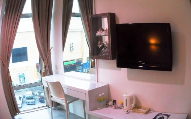 Lucky T Hotel - photo 2
