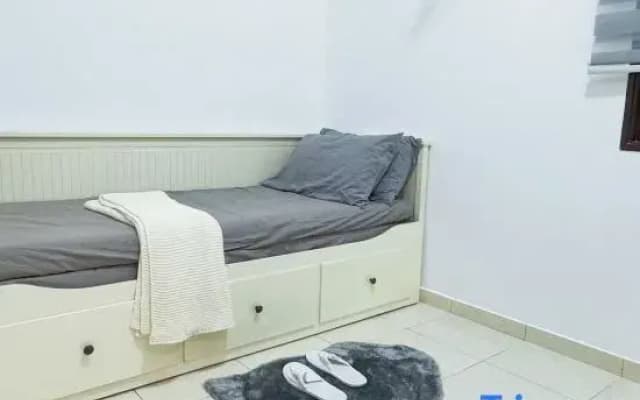 Kota Warisan Fully Air-Con 4 Bedroom Homestay - photo 3