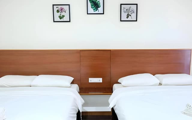 Landcons Hotel - photo 4