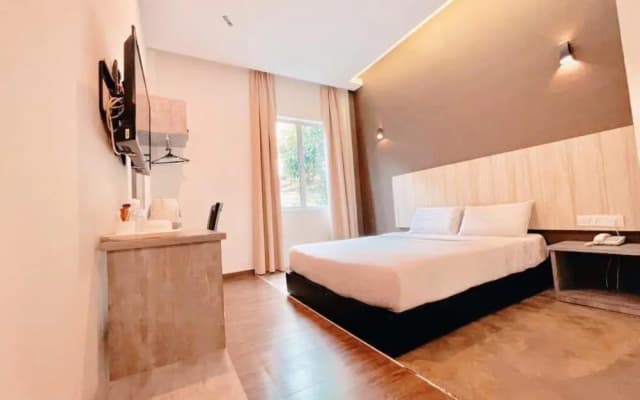 Karang Timur Motel - photo 2