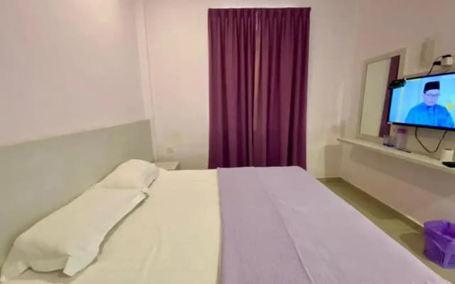 Lavender Riverside Hotel - photo 4