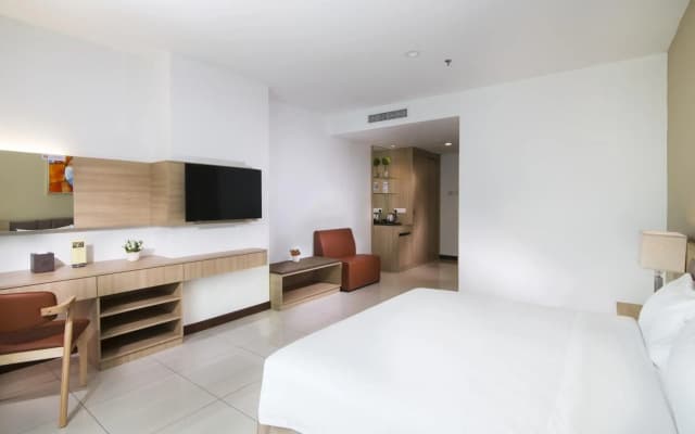 One Pacific Hotel & Serviced Apartments - photo 3