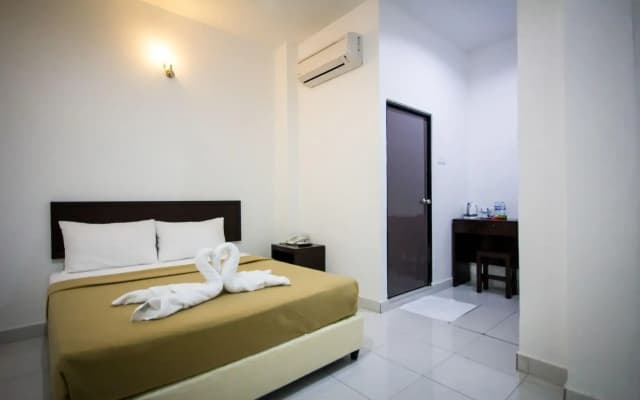 Georgetown Inn by Sky Hive - photo 3