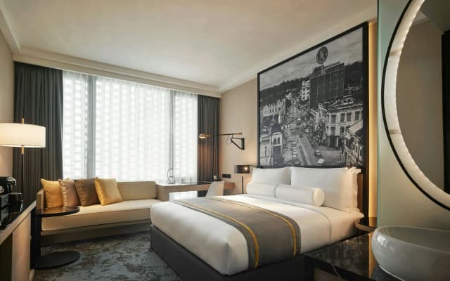 Hotel Stripes Kuala Lumpur, Autograph Collection - photo 3