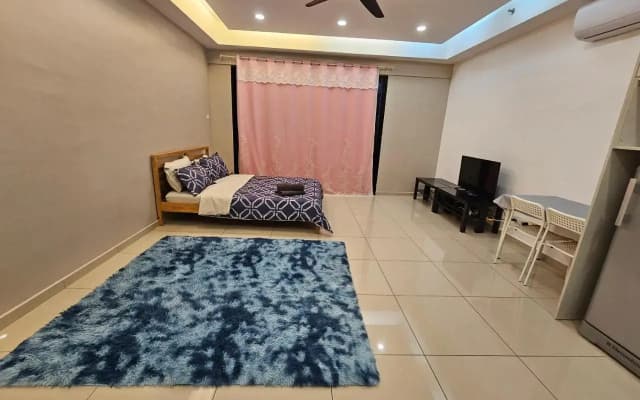 Hill 10 Residences I-City by Beestay - photo 2