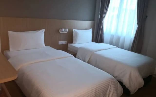 Walk In Hotel - photo 4