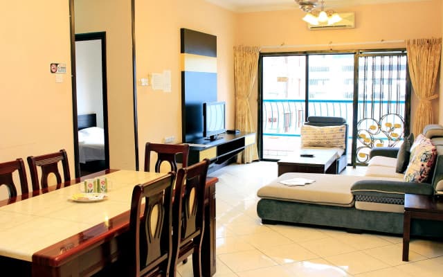 KK Vacation Apartments @ Marina Court Resort Condominium - photo 2