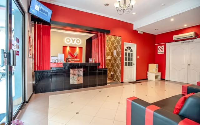 OYO 89568 Mangrove Hotel - photo 2