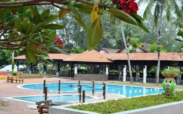 Puteri Bayu Beach Resort - photo 3