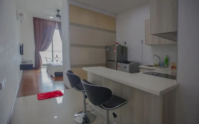 Paragon Suite by Superhost - photo 3