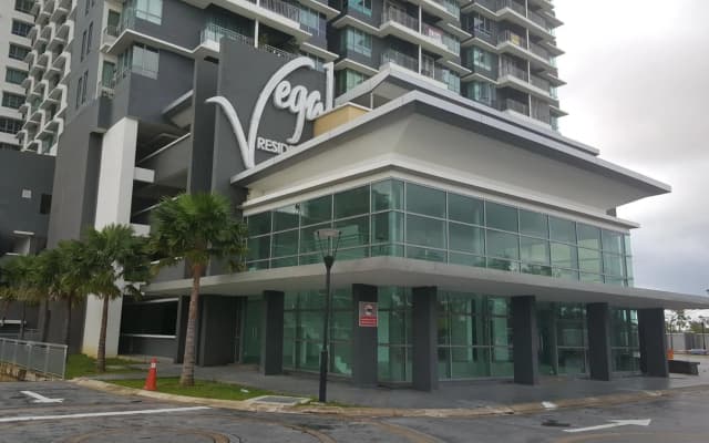 Vega Residensi By Kroll Home2stay with Netflix Wifi 1 Bedroom Apt - photo 2