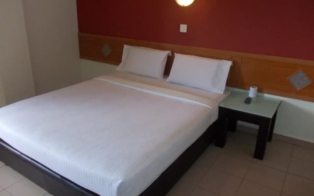 Lotus Hotel Johor Bahru - photo 4
