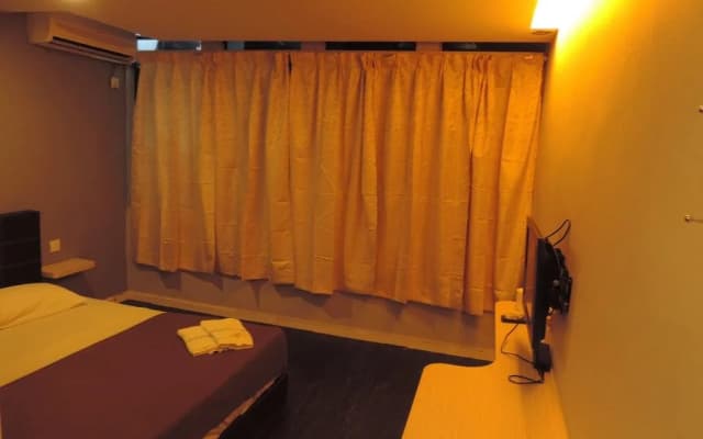 OYO 601 I Stay Hotel - photo 4