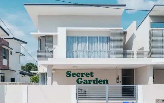 Secret Garden Homestay - photo 3