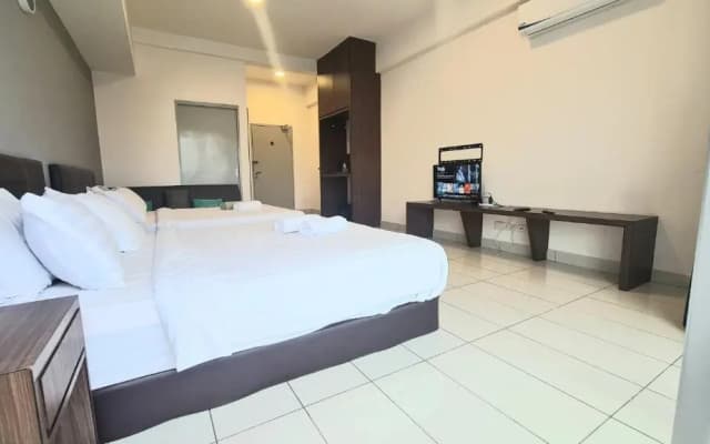 Aeropod [5B]/Near Airport / 2 Queen Bed/ Netflix/Free Parking - photo 4