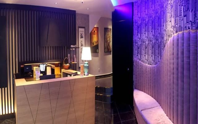 Rock & Roll Hotel - photo 2