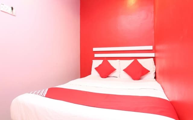My New Home Hotel by OYO Rooms - photo 5