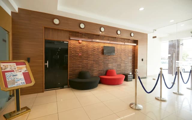 Dolphin Hotel, Chow Kit Kuala Lumpur - photo 2