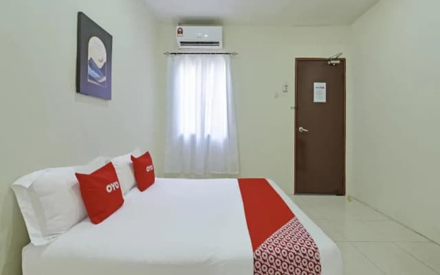 OYO 90765 Hotel Bajet Pulai - photo 4