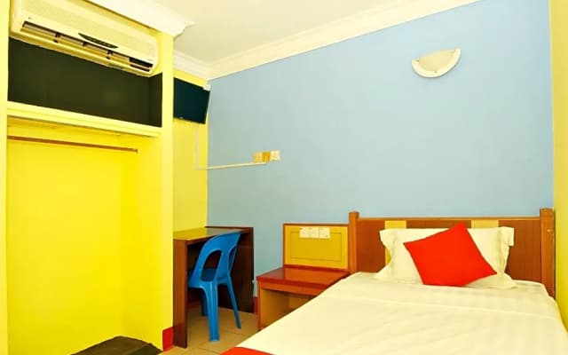 OYO 90052 Mandarin Inn - photo 4